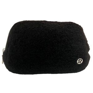 Lululemon NWT Everywhere Belt Bag Fleece Black & Silver Hardware OG 2021 Version